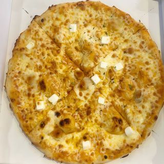 Pizza 4 Quesos Grande (32 cm)