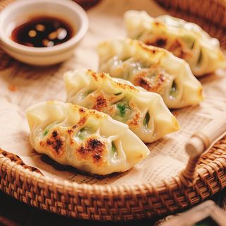 Gyozas De Carne (6 Uds.)