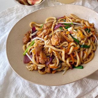 Udon con pollo