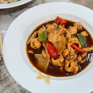 Pollo con almendra