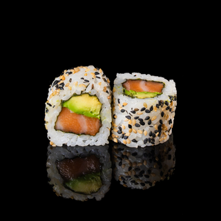 SALMON ROLL