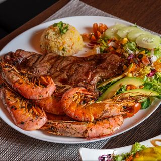 Combinado Mar Y Tierra
