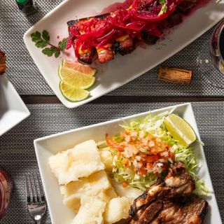 Yuca Con Churrasco
