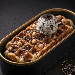 2 Gofres Con Nutella Y 1 Bola De Helado