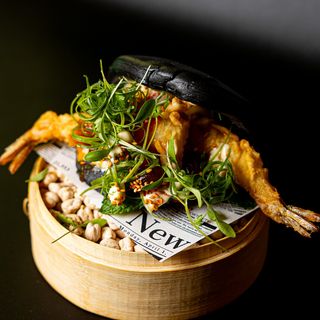 Pan Bao Negro Lamgostinos En Tempura