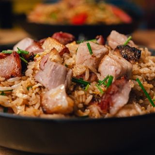 Chaufa Pollo + 2 Salsas