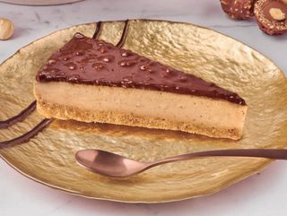 Tarta de bombón de chocolate y avellanas