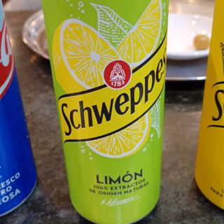 SCHWEPPES-LIMON