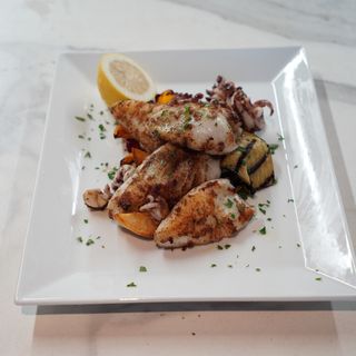 Calamares Baby A La Parrilla
