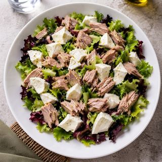 Ensalada De Atún Y Mozzarella