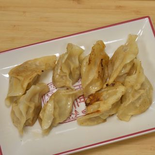 Dumpling de cerdo con col china(8u)