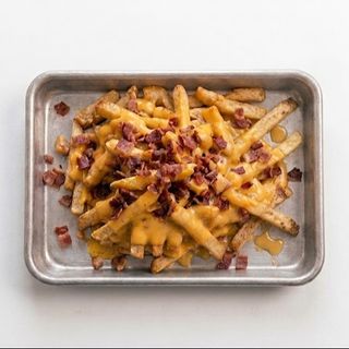 PATAS FRITAS CHEDDAR BACON
