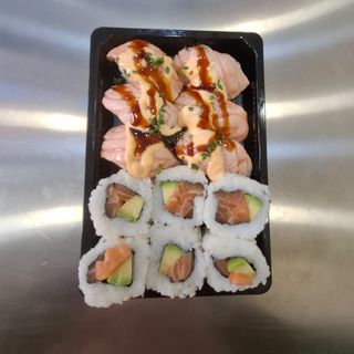 Sushi menu box 19