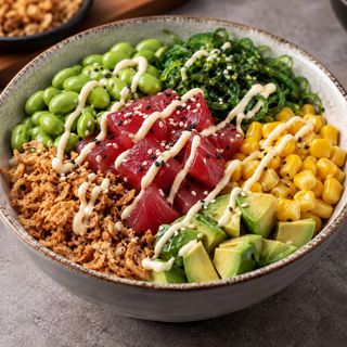 142.Poke Atún