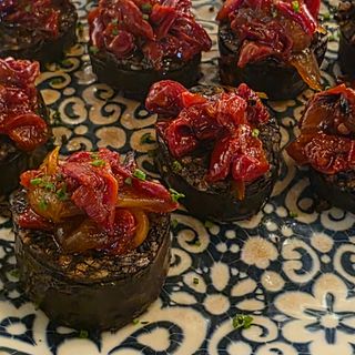 Morcilla de Angus Arroz con pimientos caramelizados