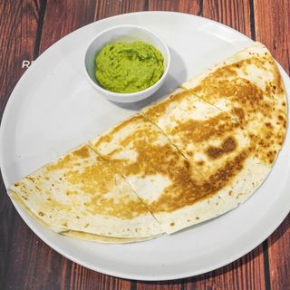 Quesadilla con queso
