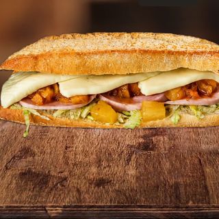 Sándwich cubano de pollo
