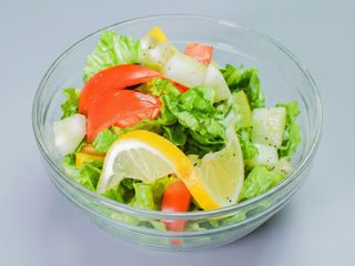 Garden green salad