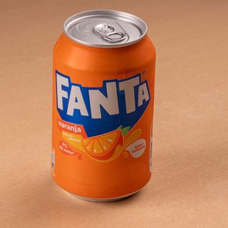 Fanta Naranja lata 330ml.