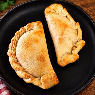 Empanada de carne o espinaca