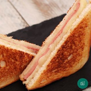 Bikini de Jamón y queso