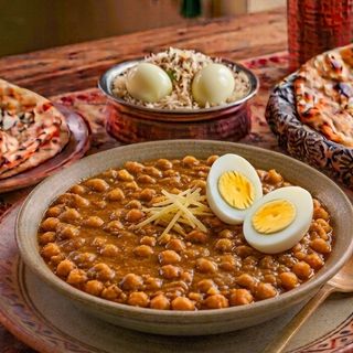 Garbanzo con Huveo