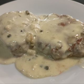 Lomo de cerdo relleno a la pimienta