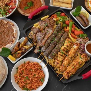 Lebanese Sharing Menu (Para 2 Personas)