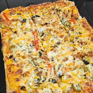 (34).Pizza Spicy Chicken Tikka