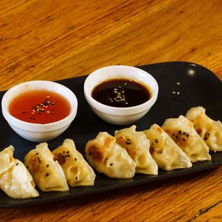 Gyozas Rellenas De Pollo Y Verduras (8 Uds.)