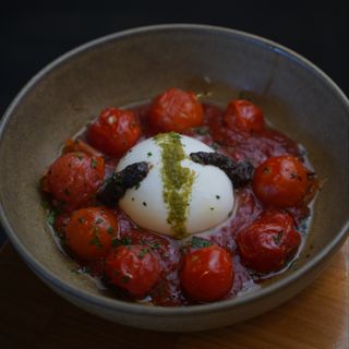 Burrata Con Confit De Tomate A Baja Temperatura
