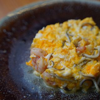 Revuelto De Gulas Y Gambas al ajillo