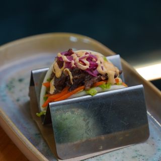Bao De Rabo De Toro Con Kimchi