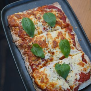Pizza Margarita (33 Cm.)