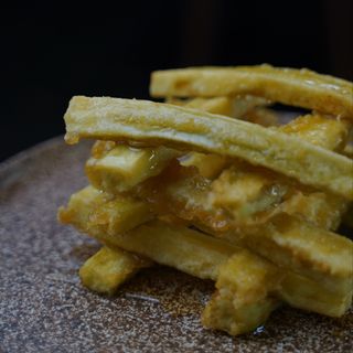 Berenjenas En Tempura Con Sésamo Y Miel De Flores (Ración)