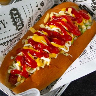 Hot Dog Clásico Venezolano