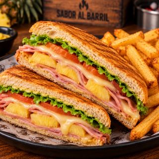 Sándwich Cubano Hawaiano