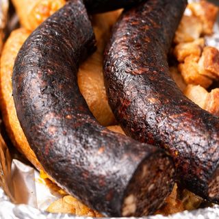 Morcilla Con Patatas Fritas o Cocidas