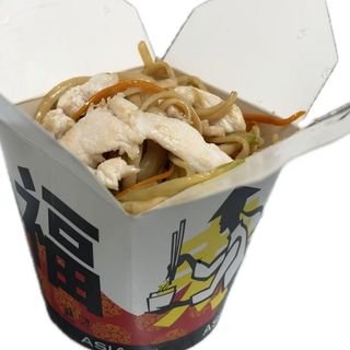 Tallarines con pollo