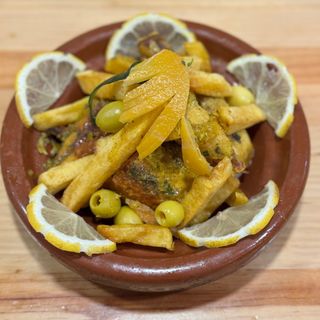 Tagine De Pollo Y Limón Confitado