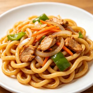 Udon frito con Pollo