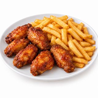21: Ración De Plato De Alitas De Pollo Y Patatas