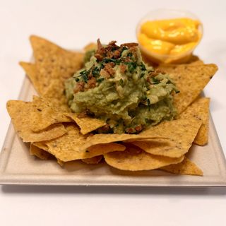 Guacawasabi Nachos