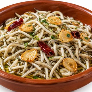 Gulas  del norte al ajillo