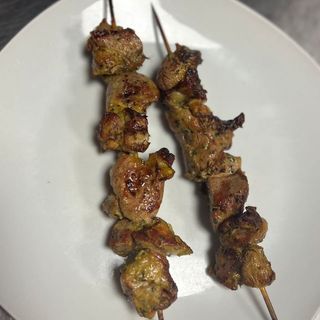 2 Pinchos De Cordero