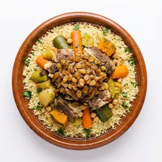 CUSCÚS DE TERNERA