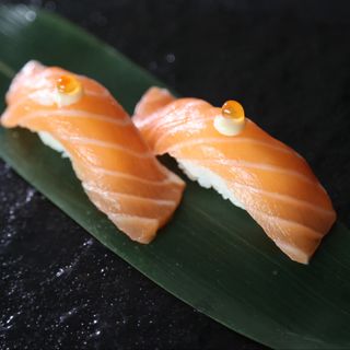 Nigiri De Salmón (2 Pzs.)
