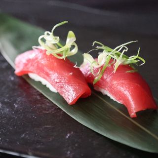 Nigiri De Atún (2 Pzs.)