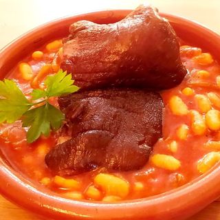 Estofado De Alubia Blanca Con Codillo Ahumado