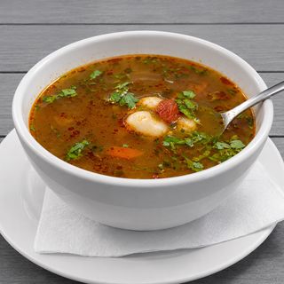 Sopa De Alubia Blanca Con Codillo Ahumado
